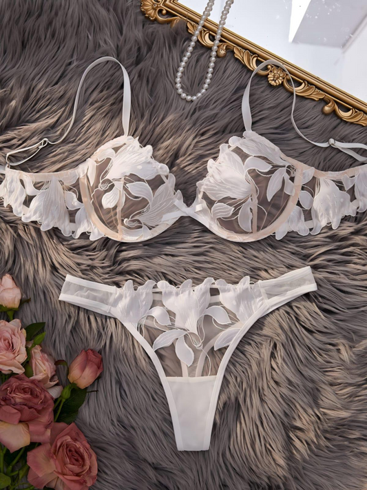 Sérèlune bianco – Coordinato lingerie in pizzo ricamato