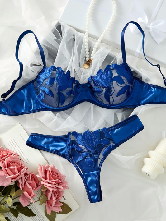 Sérèlune blu – Coordinato lingerie in pizzo ricamato