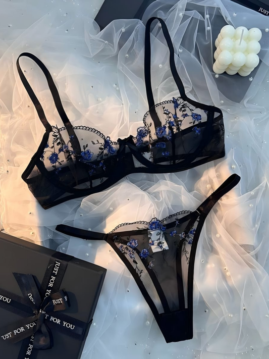 Aurèale – Coordinato lingerie nero con ricami floreali blu notte